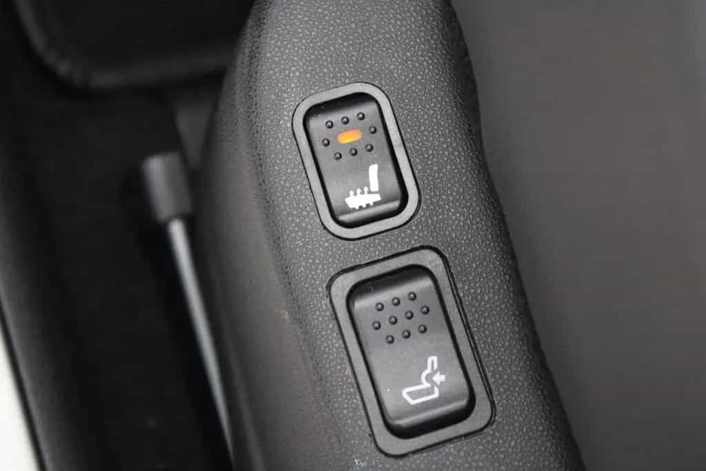 Alfa Romeo Giulietta *Tüv&Inspektion Neu*Panodach*2.Hd*Navi* 05/2016-photo-24