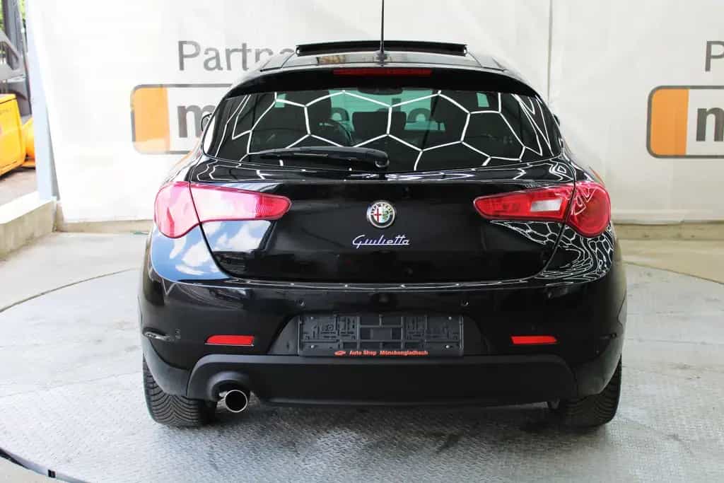 Alfa Romeo Giulietta *Tüv&Inspektion Neu*Panodach*2.Hd*Navi* 05/2016-photo-4