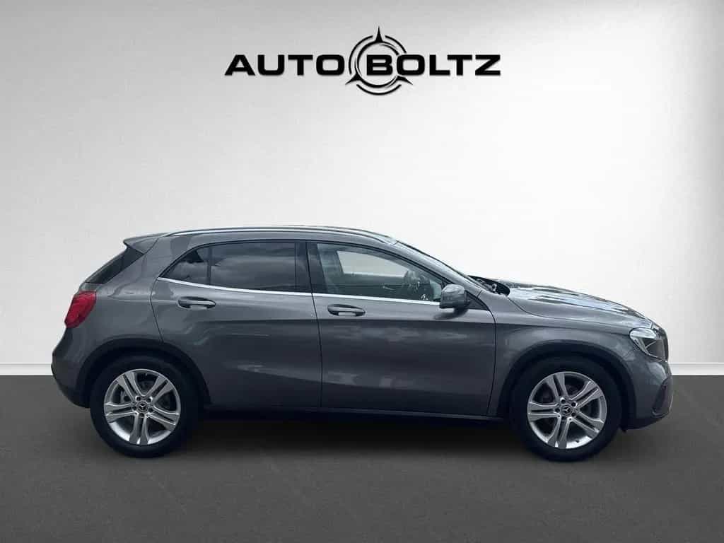 Mercedes-Benz GLA 180 Urban Navi Klima Kamera 12/2019-photo-11