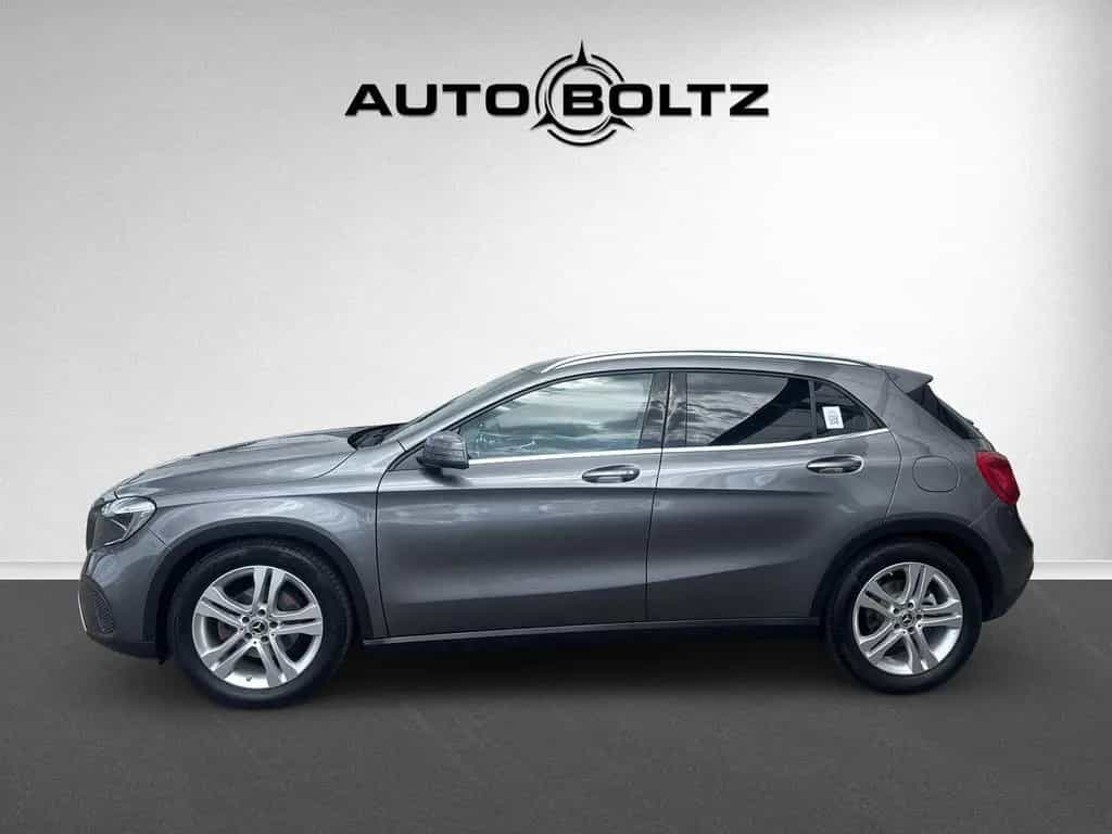 Mercedes-Benz GLA 180 Urban Navi Klima Kamera 12/2019-photo-12