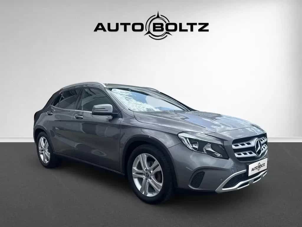 Mercedes-Benz GLA 180 Urban Navi Klima Kamera 12/2019-photo-2