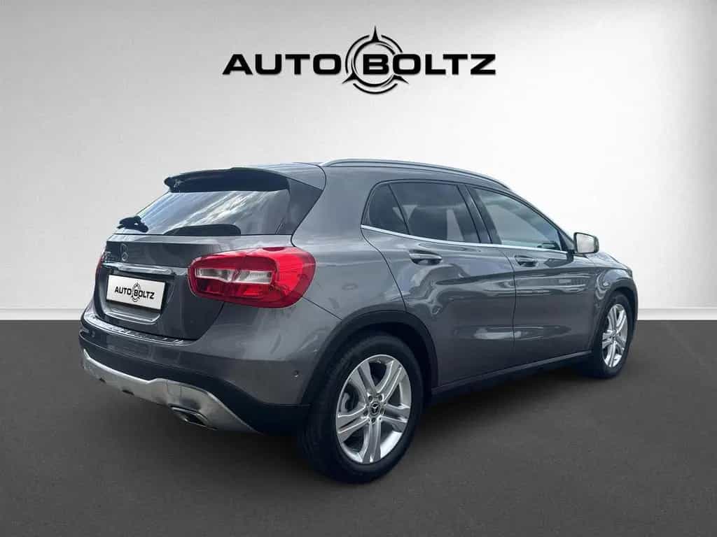 Mercedes-Benz GLA 180 Urban Navi Klima Kamera 12/2019-photo-4