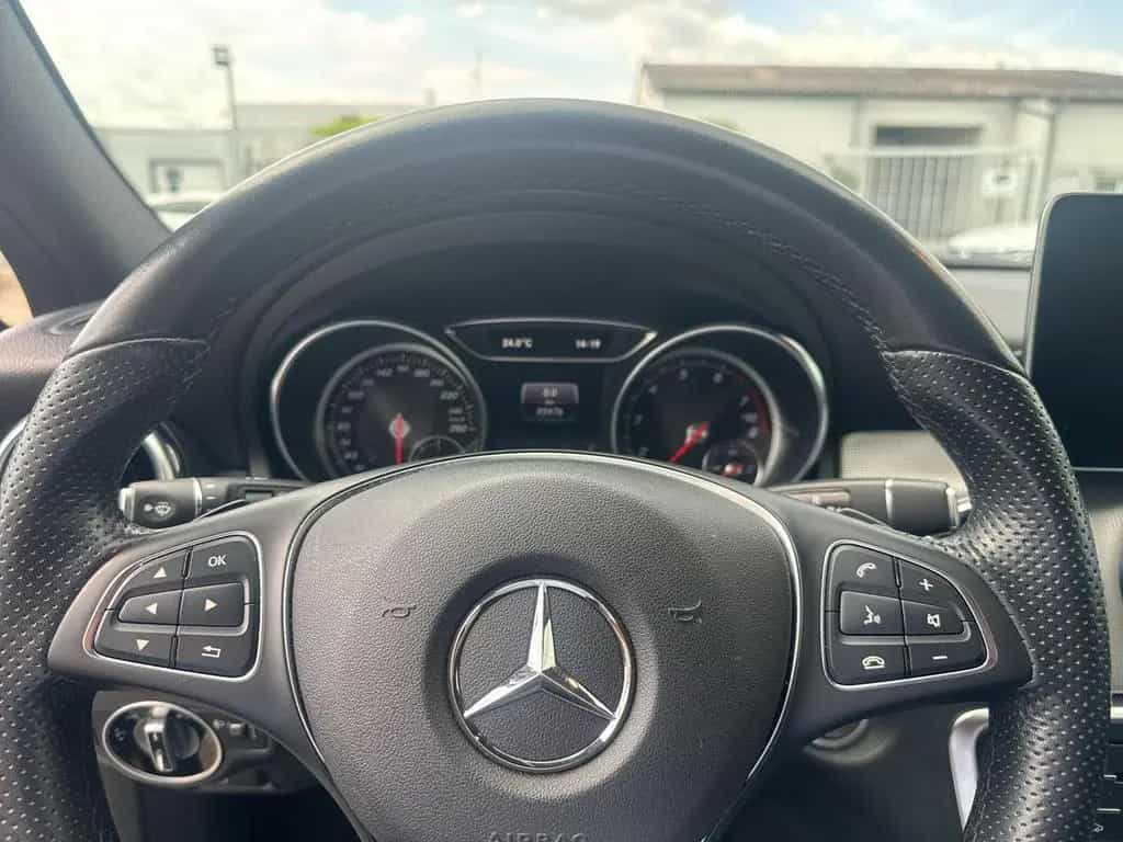 Mercedes-Benz GLA 180 Urban Navi Klima Kamera 12/2019-photo-7