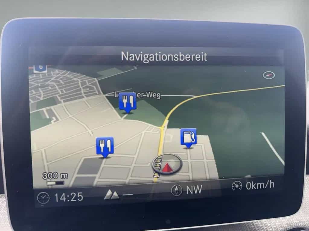 Mercedes-Benz GLA 180 Urban Navi Klima Kamera 12/2019-photo-8