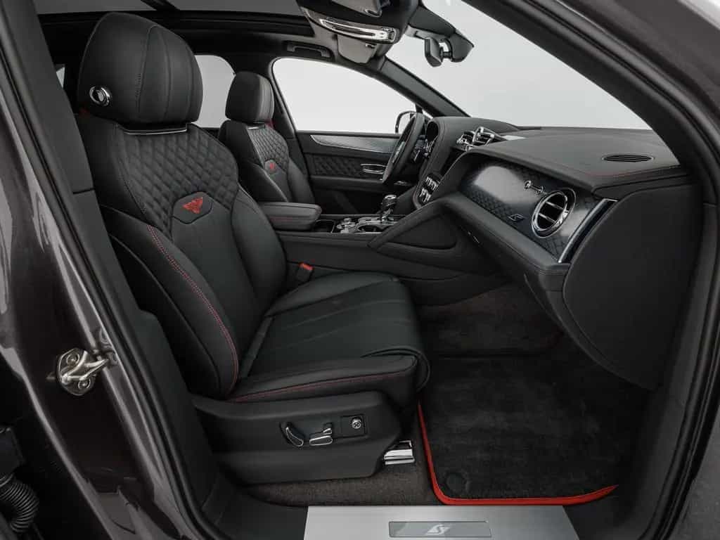 Bentley Bentayga S V8 / Privacy Glass 04/2024-photo-18