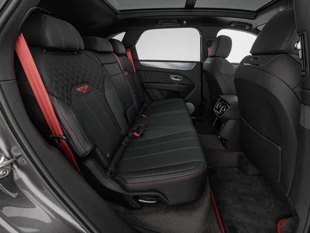 Bentley Bentayga S V8 / Privacy Glass 04/2024-photo-24