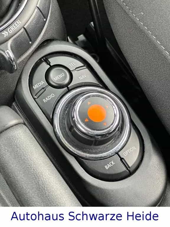 MINI Cooper Automatik*2.HAND*CHILI*LED*NAVI*PDC*SPORT 02/2017-photo-26