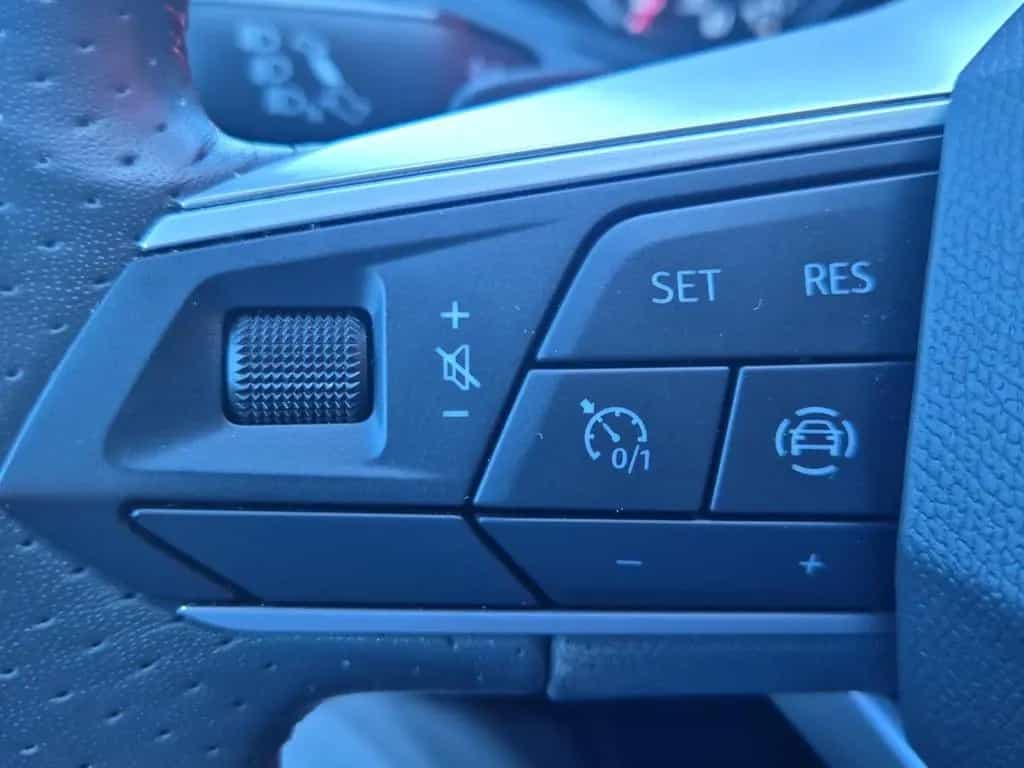 Seat Ibiza FR 1.0 TSI DSG*FULL LINK*FRONT ASSIST*LED* 03/2022-photo-14