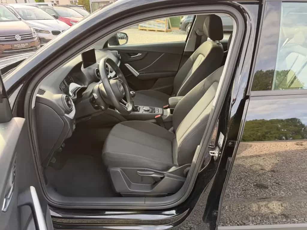 Audi Q2 30 TFSI TEMP|SZH|MFL|PDC|KEYLESS|KLIMA 01/2020-photo-10