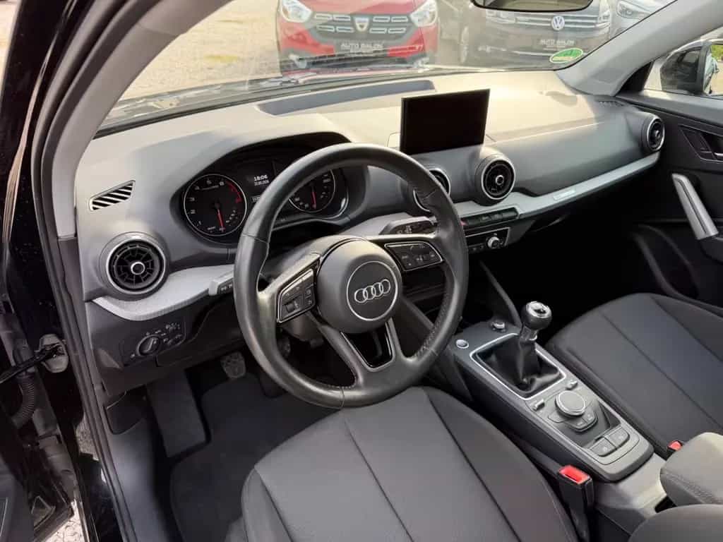 Audi Q2 30 TFSI TEMP|SZH|MFL|PDC|KEYLESS|KLIMA 01/2020-photo-12