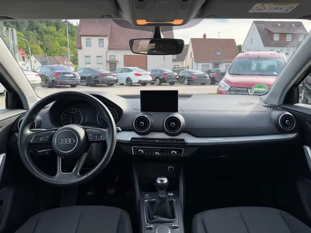 Audi Q2 30 TFSI TEMP|SZH|MFL|PDC|KEYLESS|KLIMA 01/2020-photo-13