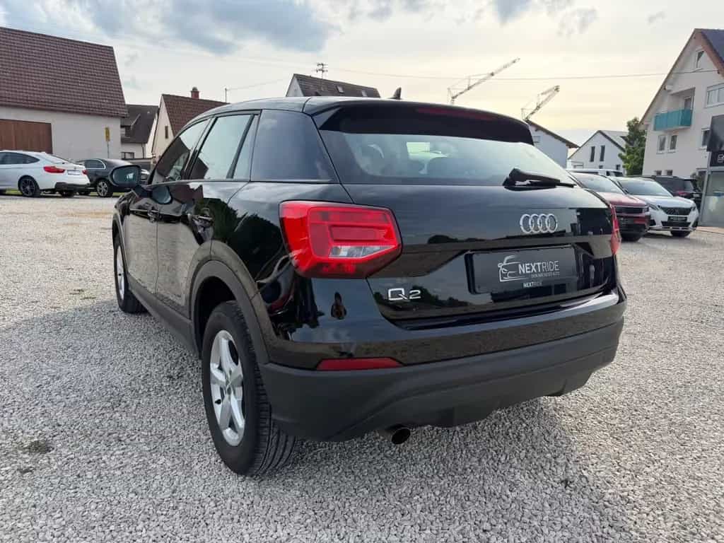 Audi Q2 30 TFSI TEMP|SZH|MFL|PDC|KEYLESS|KLIMA 01/2020-photo-4