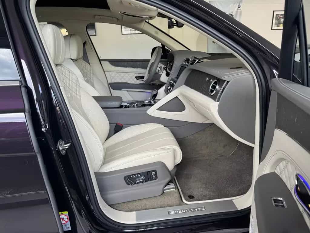 Bentley Bentayga 4.0 V8 First-Edition Naim Panorama AHK 04/2021-photo-13