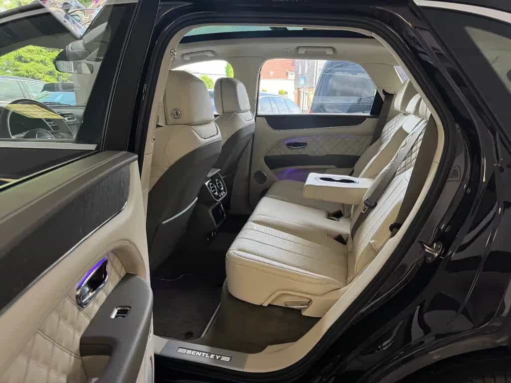 Bentley Bentayga 4.0 V8 First-Edition Naim Panorama AHK 04/2021-photo-15
