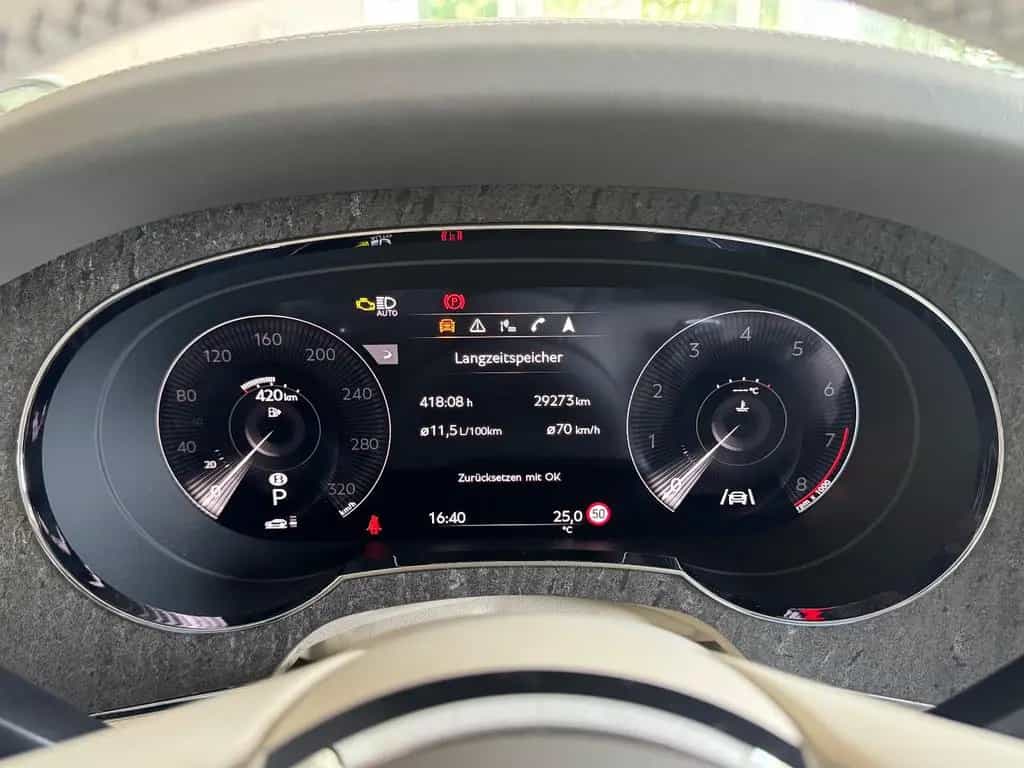 Bentley Bentayga 4.0 V8 First-Edition Naim Panorama AHK 04/2021-photo-17