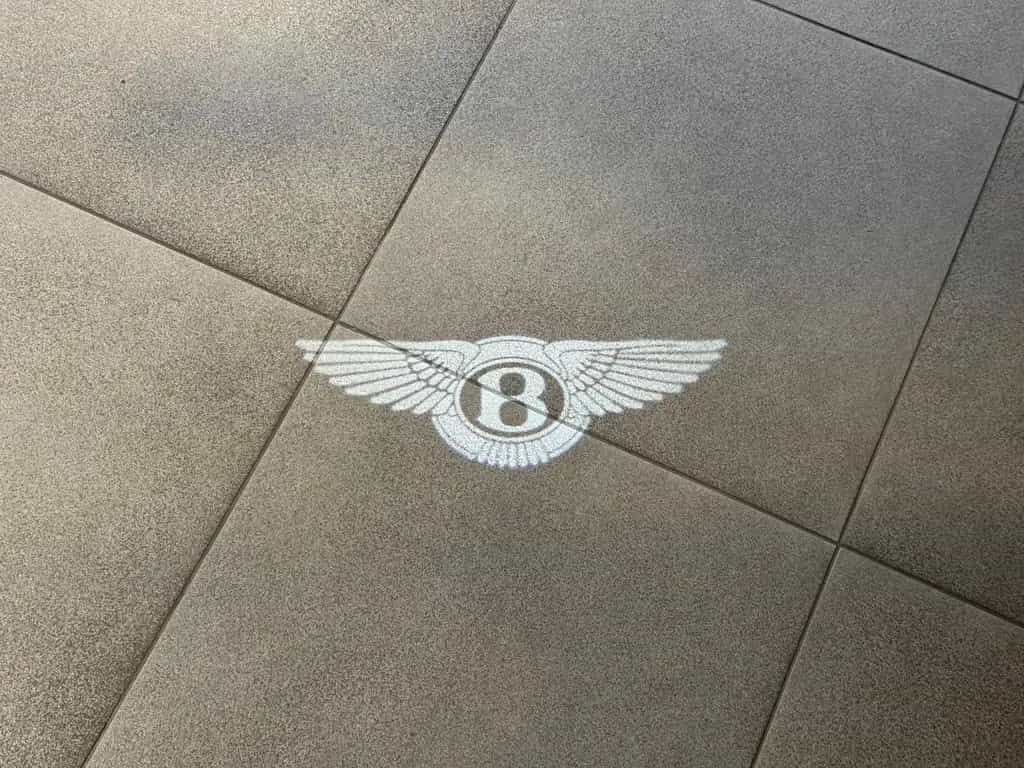 Bentley Bentayga 4.0 V8 First-Edition Naim Panorama AHK 04/2021-photo-26