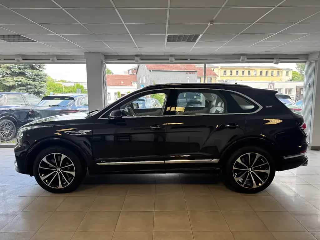 Bentley Bentayga 4.0 V8 First-Edition Naim Panorama AHK 04/2021-photo-4
