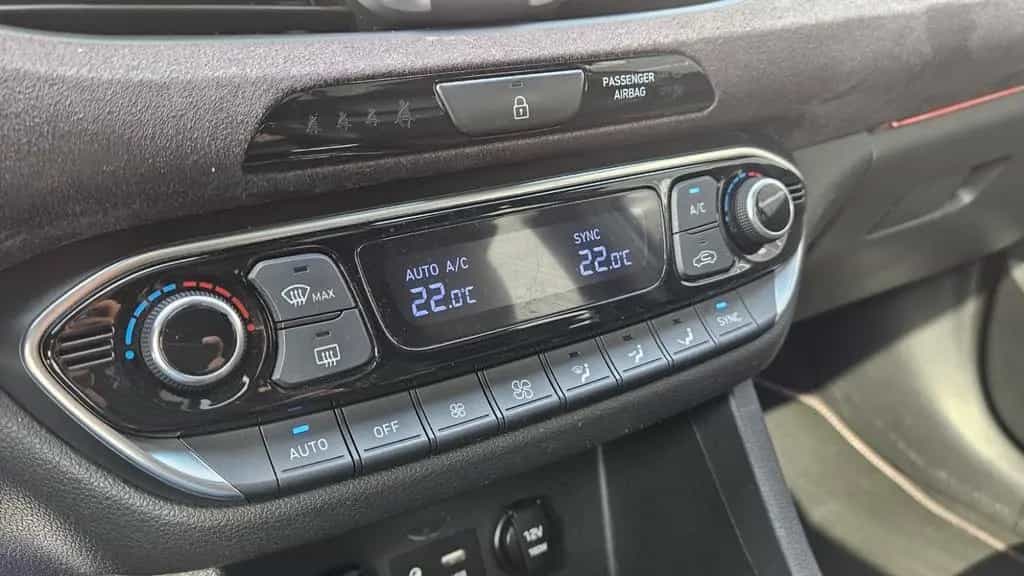 Hyundai i30 Fastback N Performance *Schiebedach*Kamera* 05/2019-photo-22