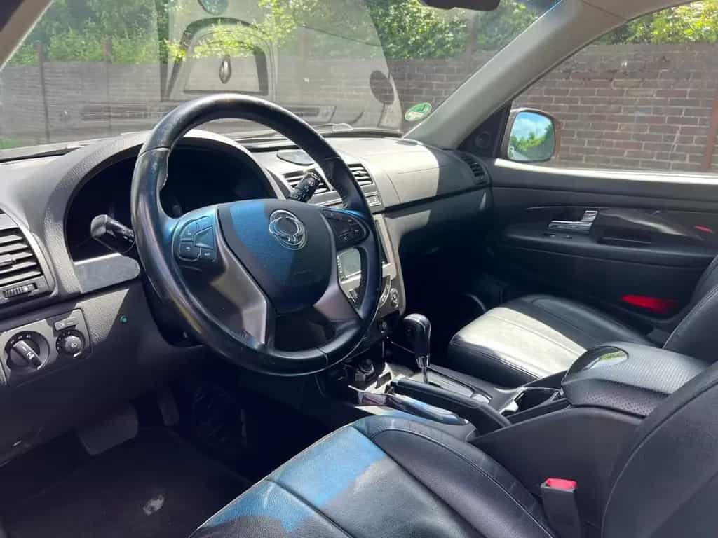 Ssangyong REXTON Rexton W Quartz 4WD 7 SITZPLÄTZE 01/2016-photo-16