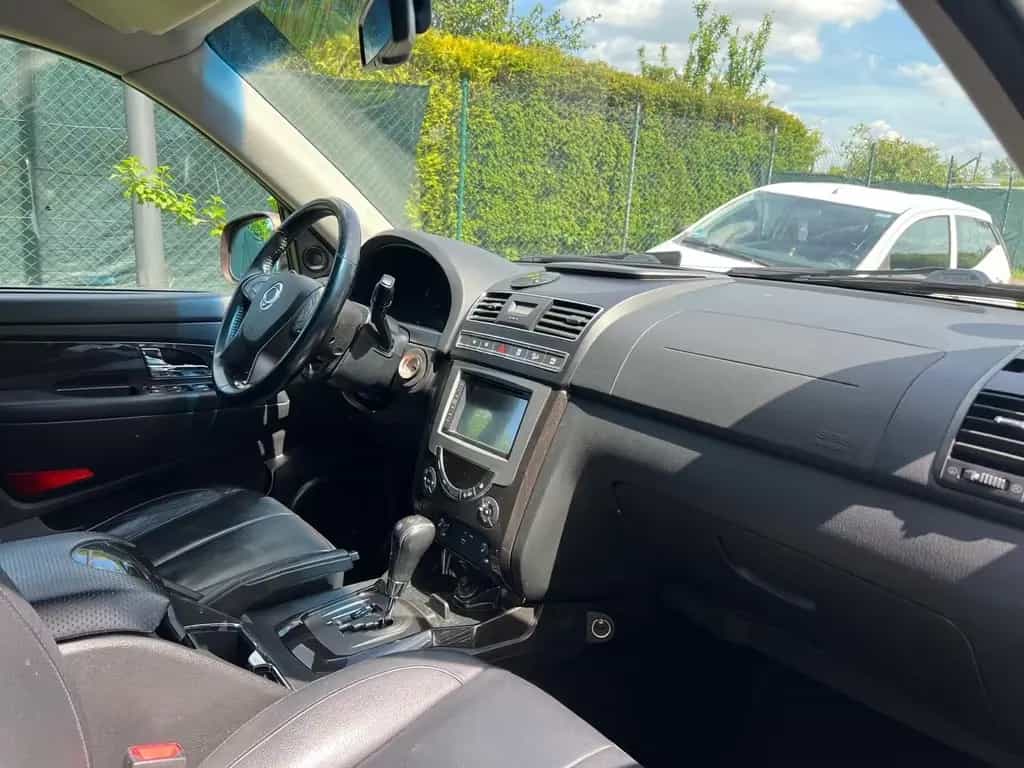 Ssangyong REXTON Rexton W Quartz 4WD 7 SITZPLÄTZE 01/2016-photo-23