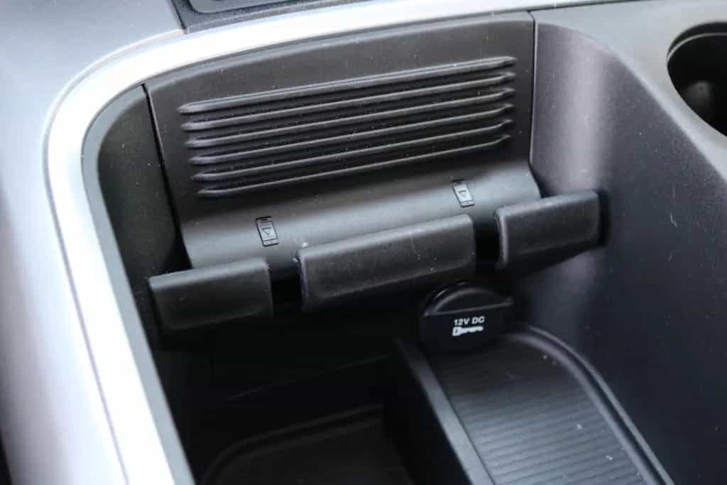 Dodge RAM 1500 5.7 V8 Crew Cab Black/PANO/KAMERA/NAVI 09/2025-photo-38