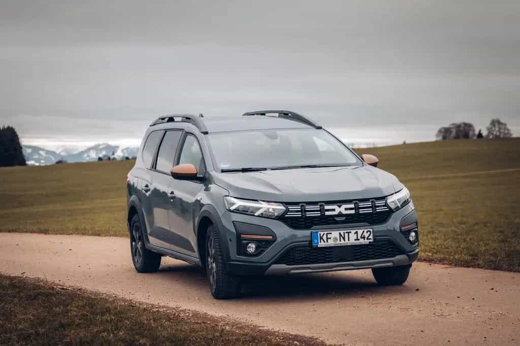 Dacia Jogger TCe 110 Extreme+ 5-Sitzer 10/2023-photo-3