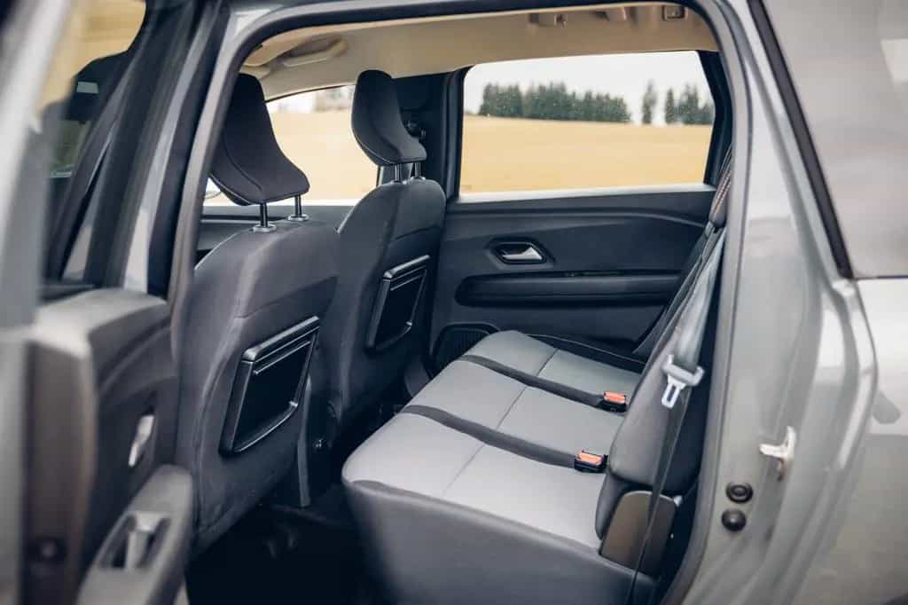 Dacia Jogger TCe 110 Extreme+ 5-Sitzer 10/2023-photo-8