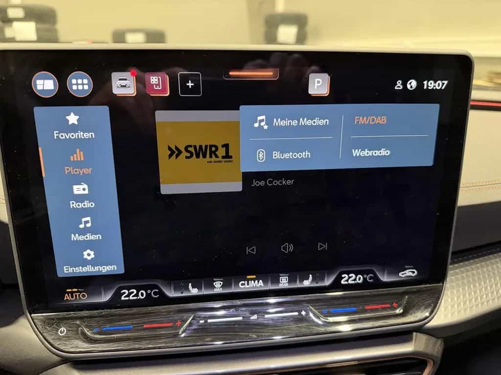 Cupra Leon ST 1.5eTSI DSG AHK Assist XL Navi Matrix 06/2025-photo-18