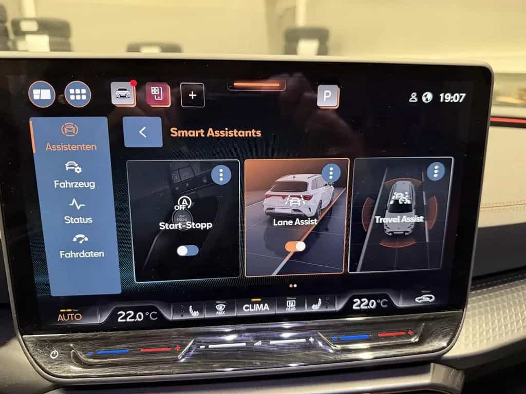 Cupra Leon ST 1.5eTSI DSG AHK Assist XL Navi Matrix 06/2025-photo-22