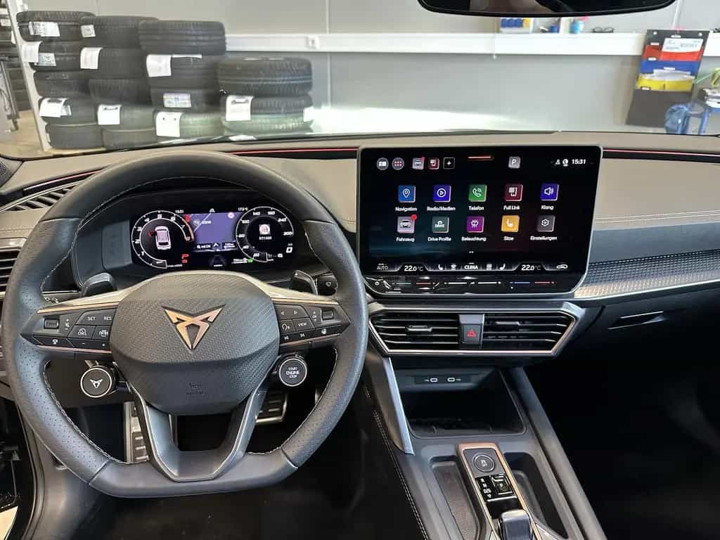 Cupra Leon ST 1.5eTSI DSG Skyline Dynamic Matrix AHK 06/2025-photo-11