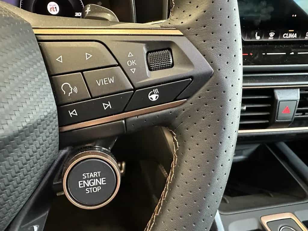 Cupra Leon ST 1.5eTSI DSG Skyline Dynamic Matrix AHK 06/2025-photo-13