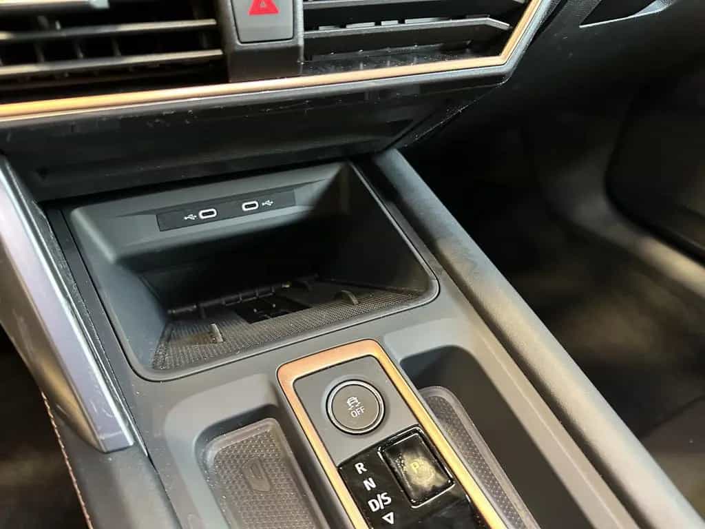 Cupra Leon ST 1.5eTSI DSG Skyline Dynamic Matrix AHK 06/2025-photo-15