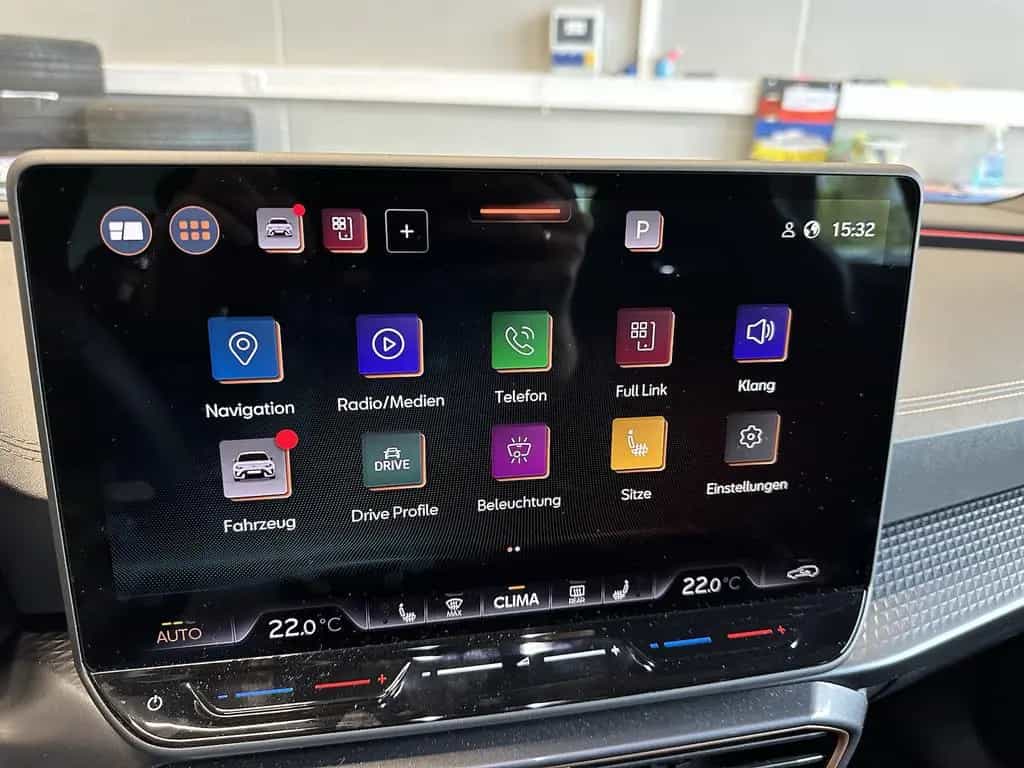 Cupra Leon ST 1.5eTSI DSG Skyline Dynamic Matrix AHK 06/2025-photo-18