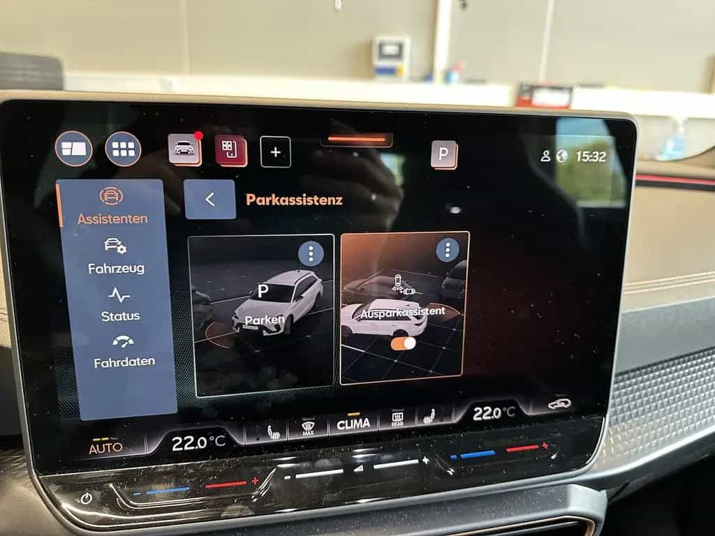 Cupra Leon ST 1.5eTSI DSG Skyline Dynamic Matrix AHK 06/2025-photo-24