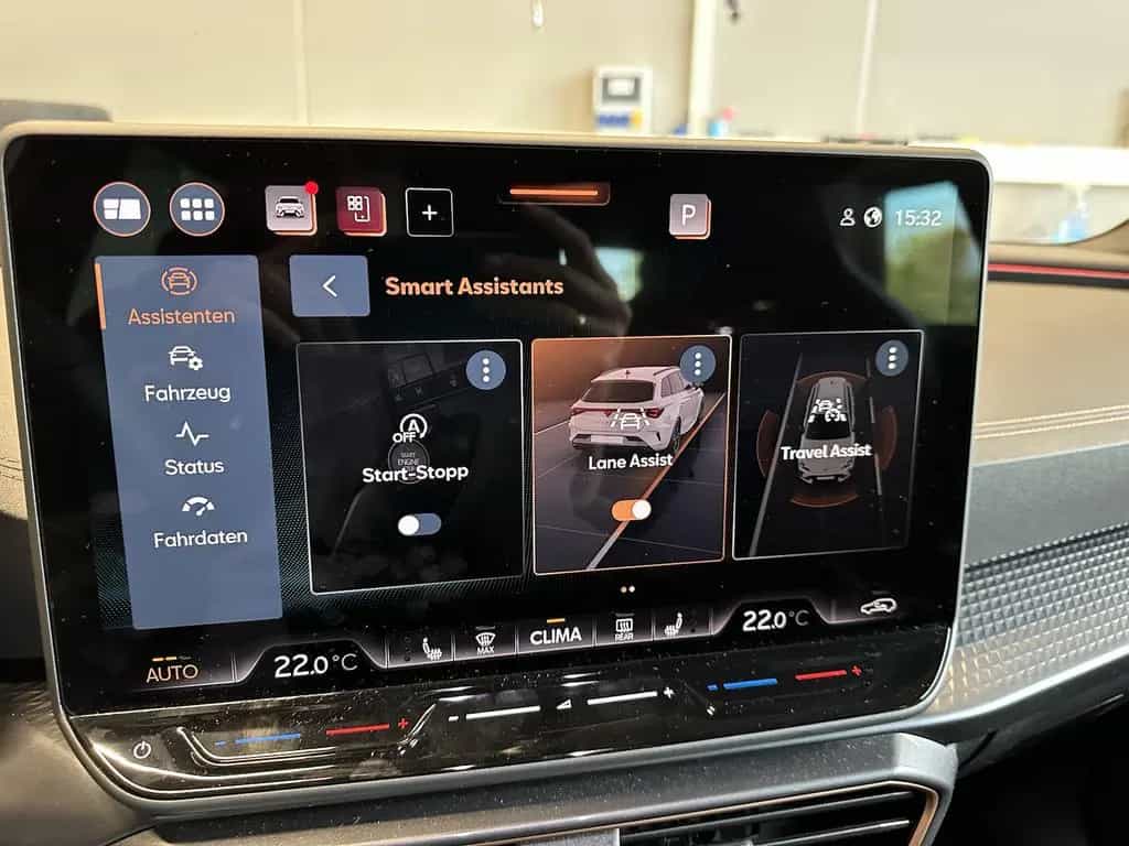 Cupra Leon ST 1.5eTSI DSG Skyline Dynamic Matrix AHK 06/2025-photo-25