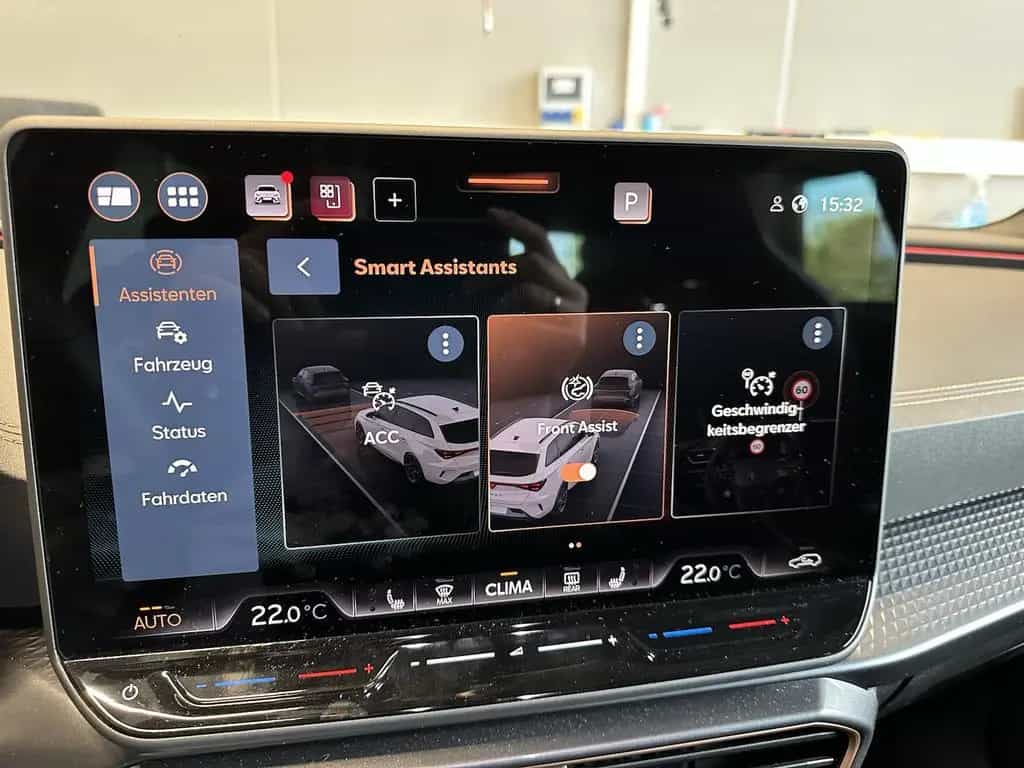 Cupra Leon ST 1.5eTSI DSG Skyline Dynamic Matrix AHK 06/2025-photo-26