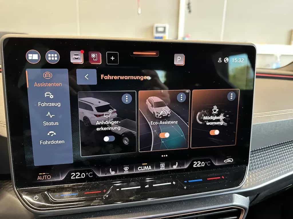 Cupra Leon ST 1.5eTSI DSG Skyline Dynamic Matrix AHK 06/2025-photo-28