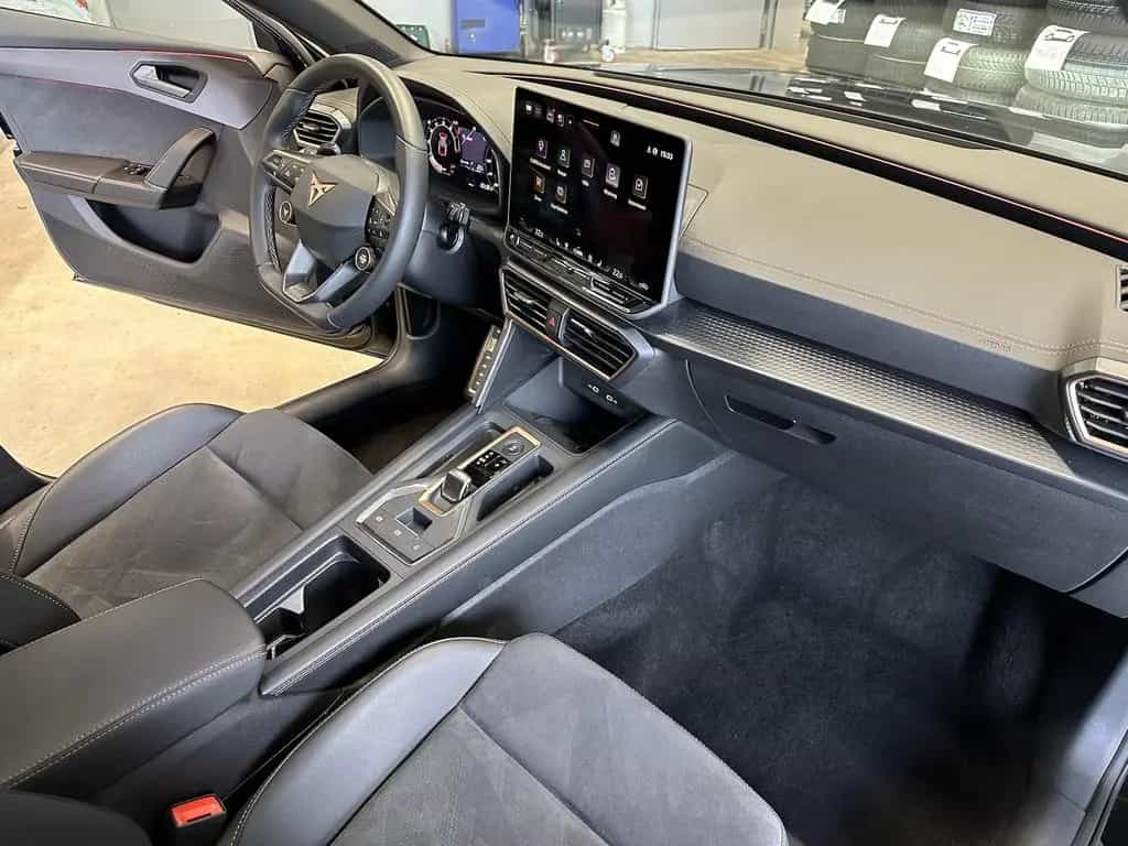 Cupra Leon ST 1.5eTSI DSG Skyline Dynamic Matrix AHK 06/2025-photo-36