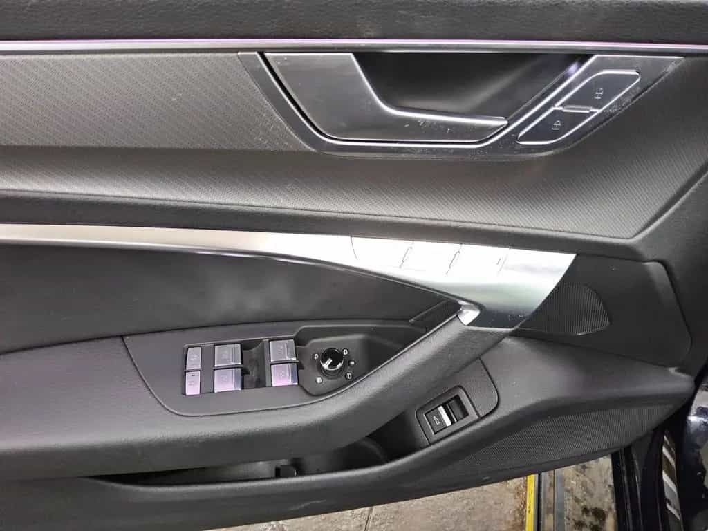 Audi A6 Avant 40 TDI design Leder Navi LED vc+ Pano 08/2022-photo-9