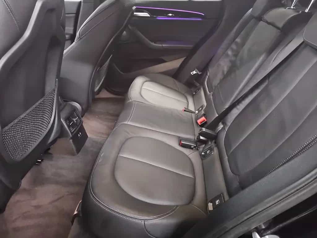 BMW X1 sDrive18i Sport-Line Navi LED HuD Leder RFK 05/2021-photo-12