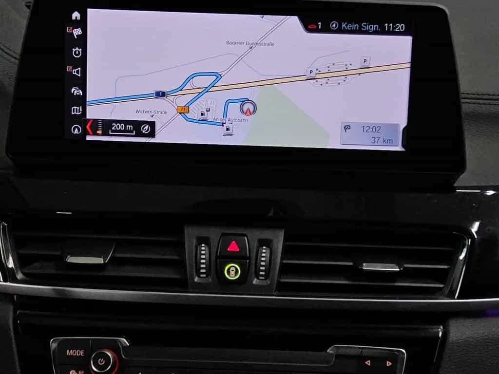 BMW X1 sDrive18i Sport-Line Navi LED HuD Leder RFK 05/2021-photo-6