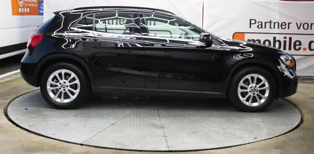 Mercedes-Benz GLA 180 *Tüv&Inspektion Neu*Navi*62.Tkm*Leder* 11/2019-photo-22