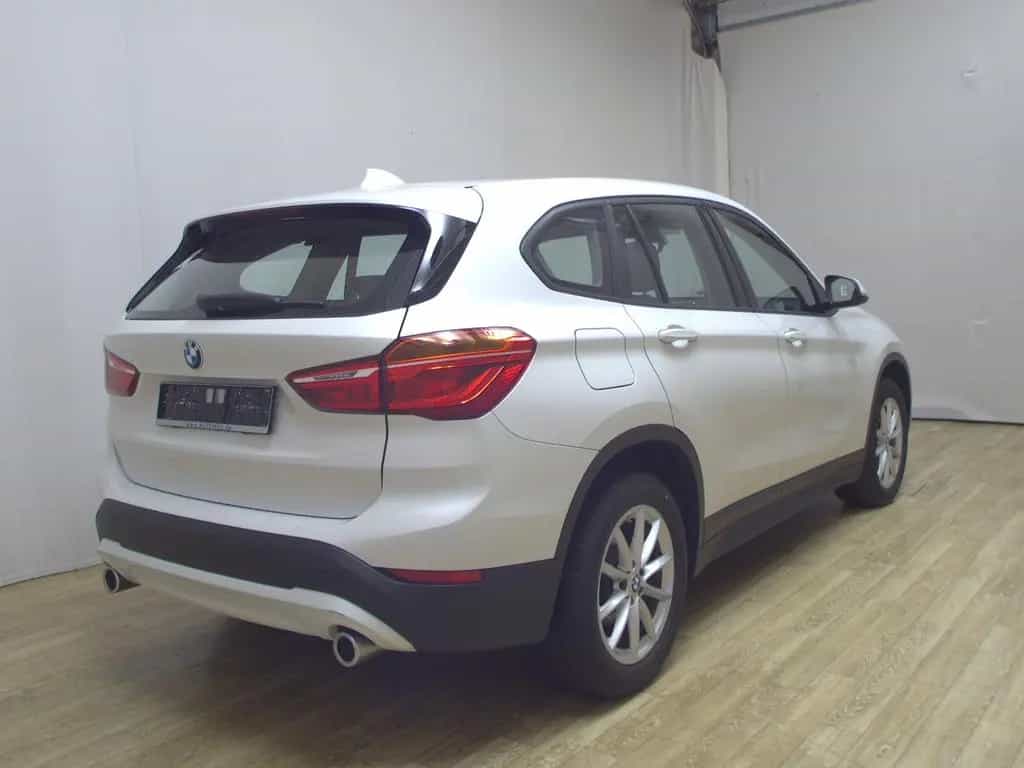 BMW X1 sDrive18d Advantage Navi HiFi ACC PDC Shz 02/2021-photo-3