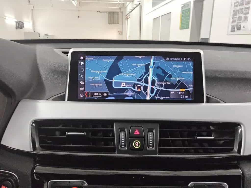 BMW X1 sDrive18d Advantage Navi HiFi ACC PDC Shz 02/2021-photo-6