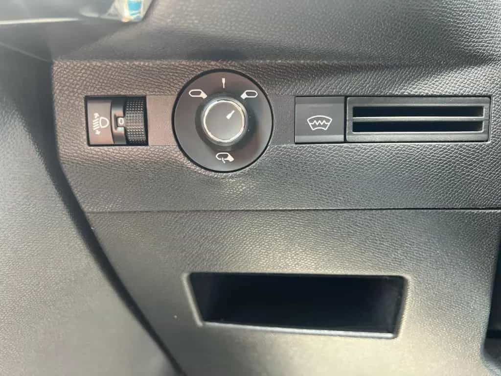 DS Automobiles DS7 (Crossback) DS7 DS Performance Line Digitales Cockpit LED Kl 03/2024-photo-14