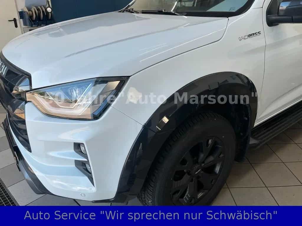 Isuzu D-Max DouplCab 4WD V-CROSS 8x ALU Gar.8/29Wie Neu! 08/2024-photo-2