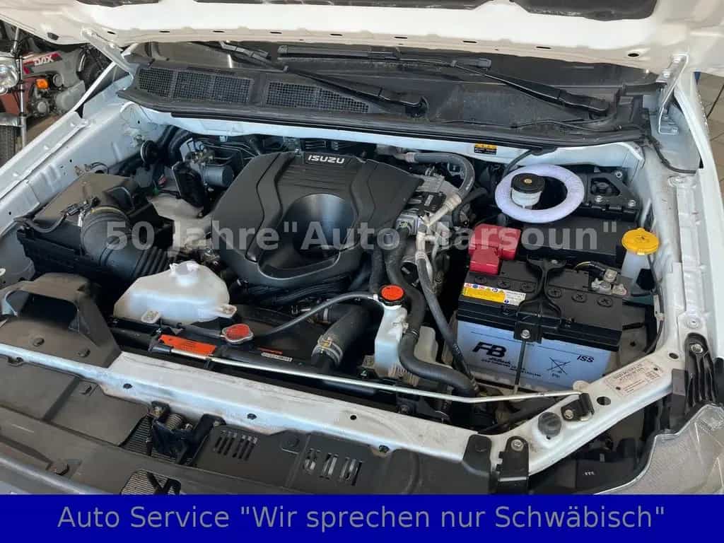 Isuzu D-Max DouplCab 4WD V-CROSS 8x ALU Gar.8/29Wie Neu! 08/2024-photo-7