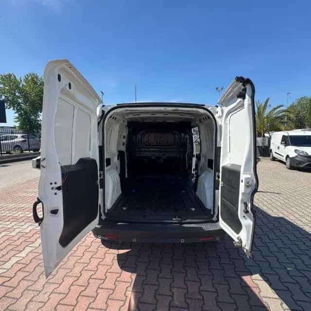 Fiat Other FIAT Doblo 1.6 Mjet 105cv S.&S. PL-TN CARGO MAXI 11/2021-photo-10