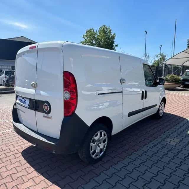 Fiat Other FIAT Doblo 1.6 Mjet 105cv S.&S. PL-TN CARGO MAXI 11/2021-photo-3