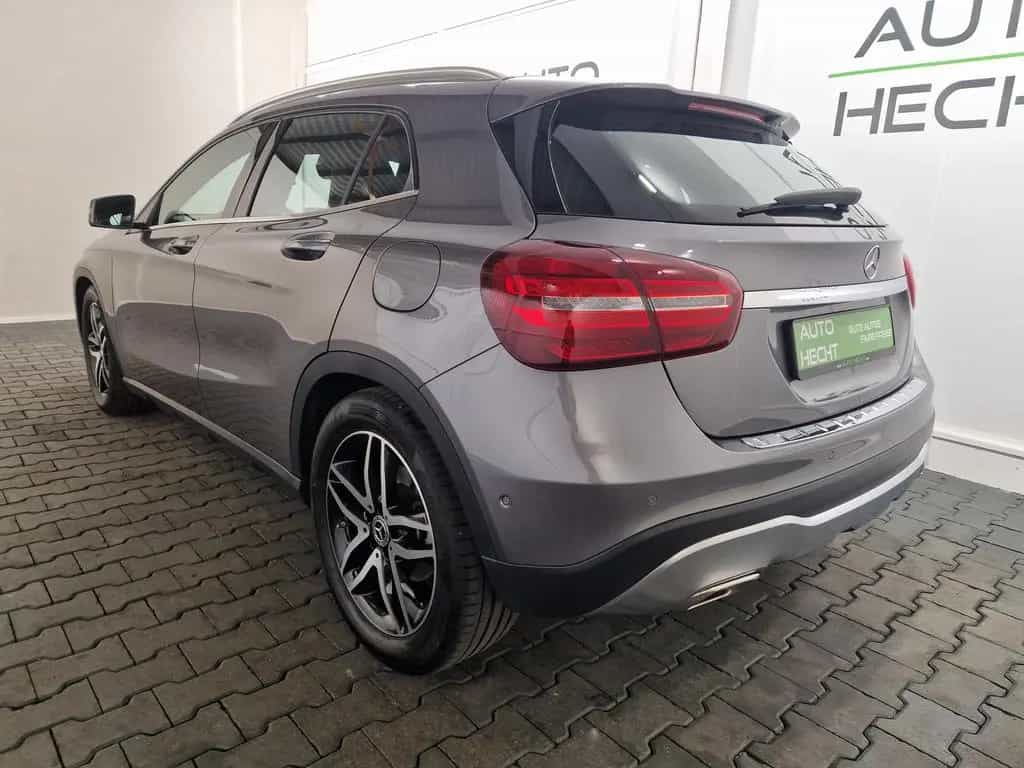 Mercedes-Benz GLA 200 Sport Utility, LED, Kamera, 18 Zoll 01/2020-photo-1